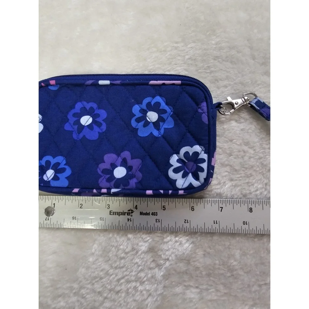 Vera‎ Bradley Quilted Zip Wristlet Wallet